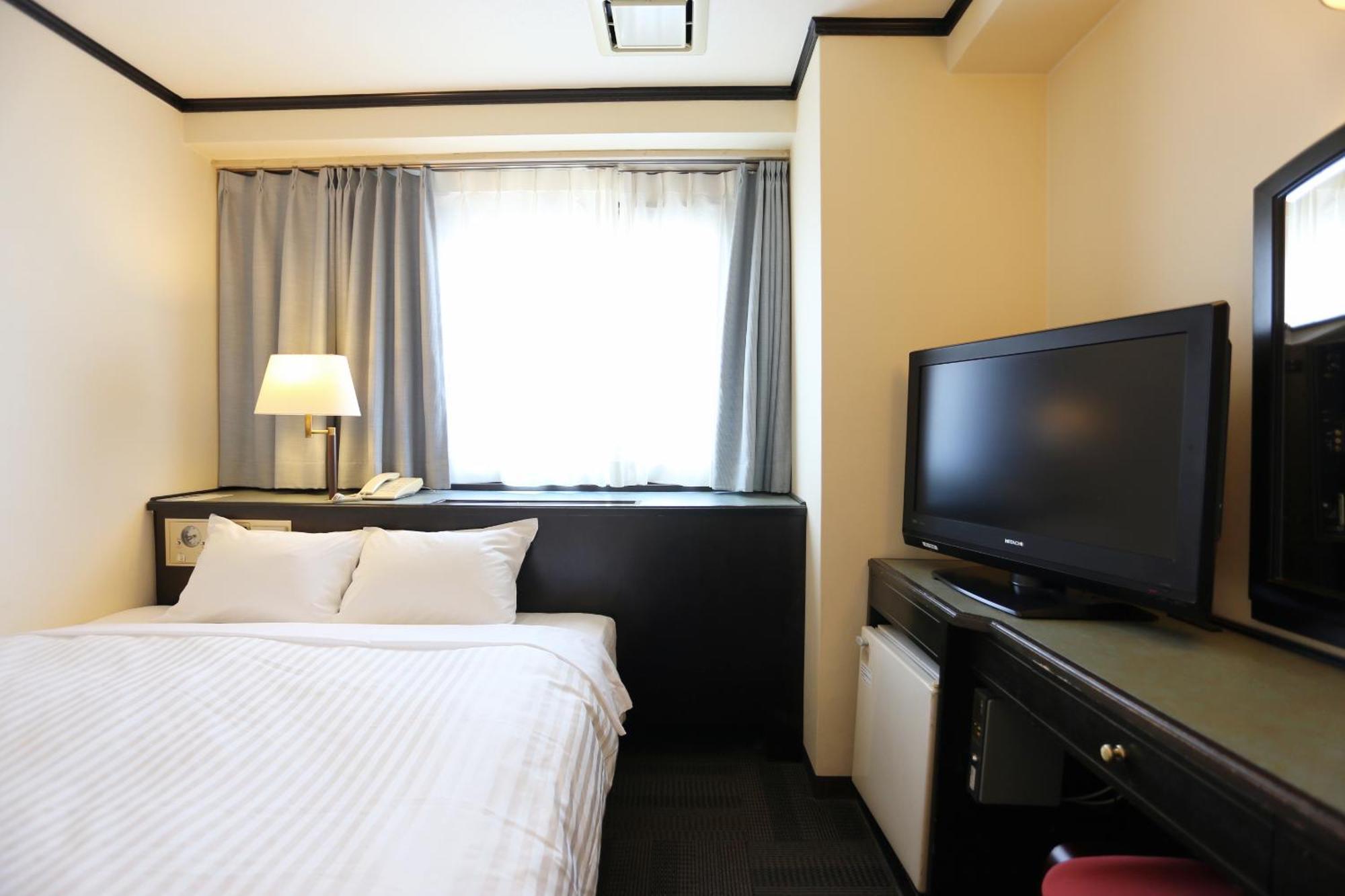 Hotel Castle Inn סוזוקה מראה חיצוני תמונה